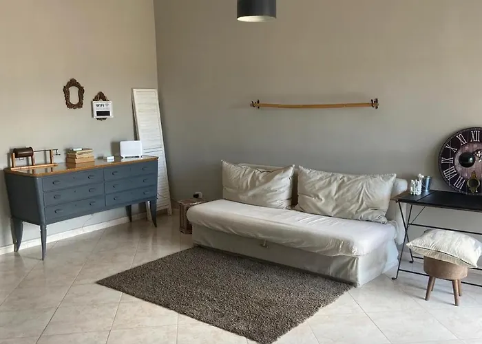 Metropolitan Panoramic Apartament Neapol