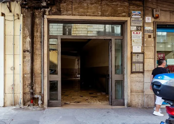 Metropolitan Panoramic * Neapol